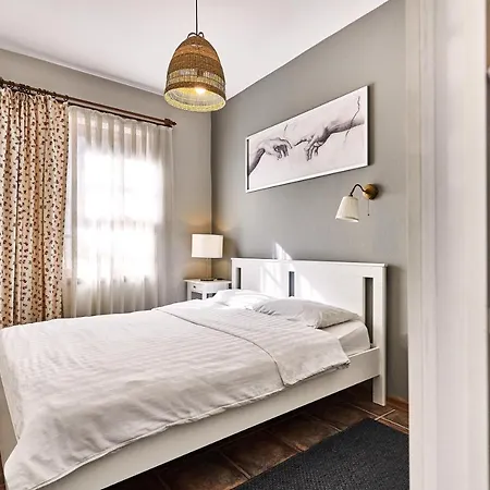 Cicerone Aparthotel *